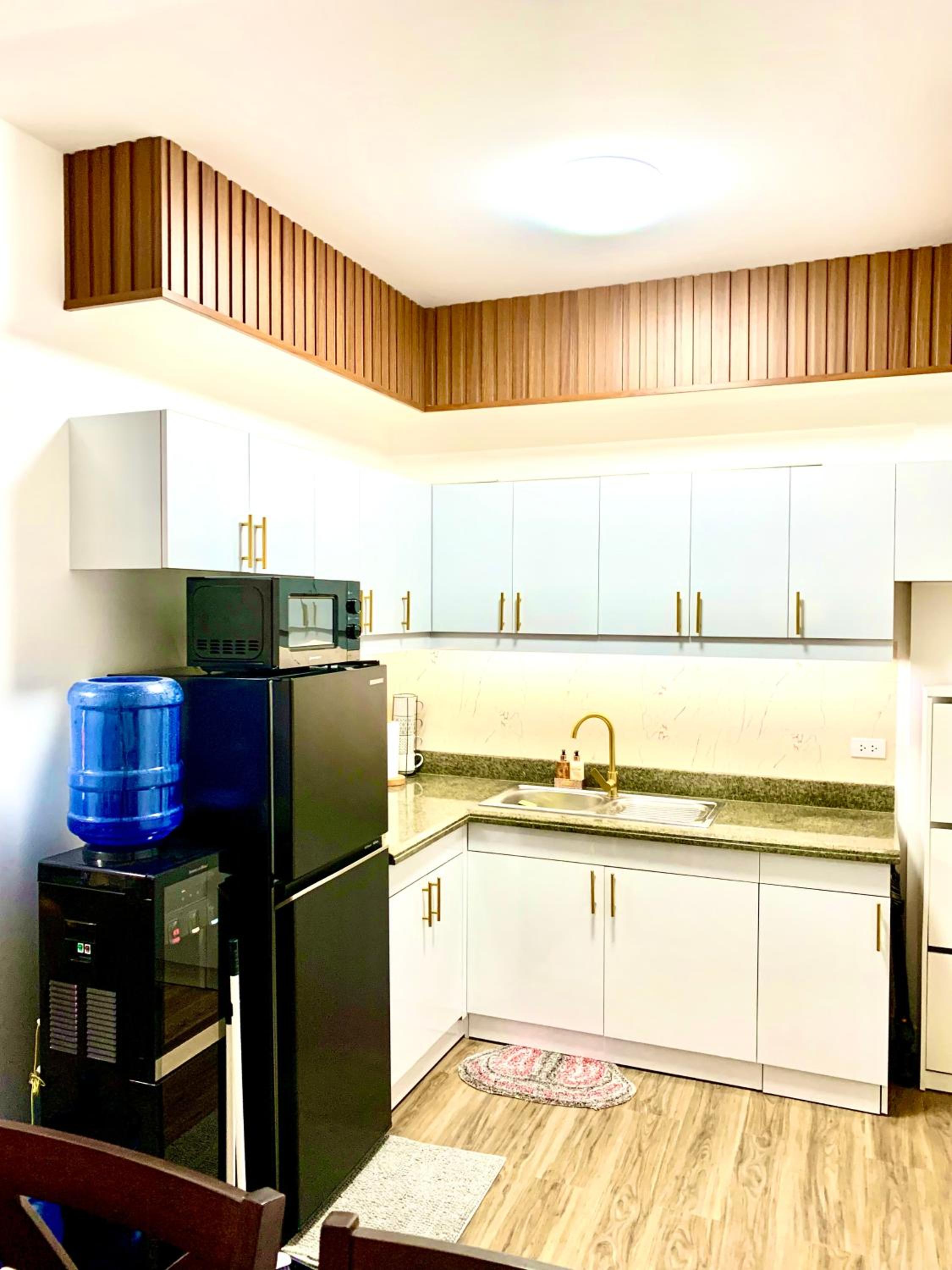 YourHomeAway,LuxFlat at BristleRidge Baguio