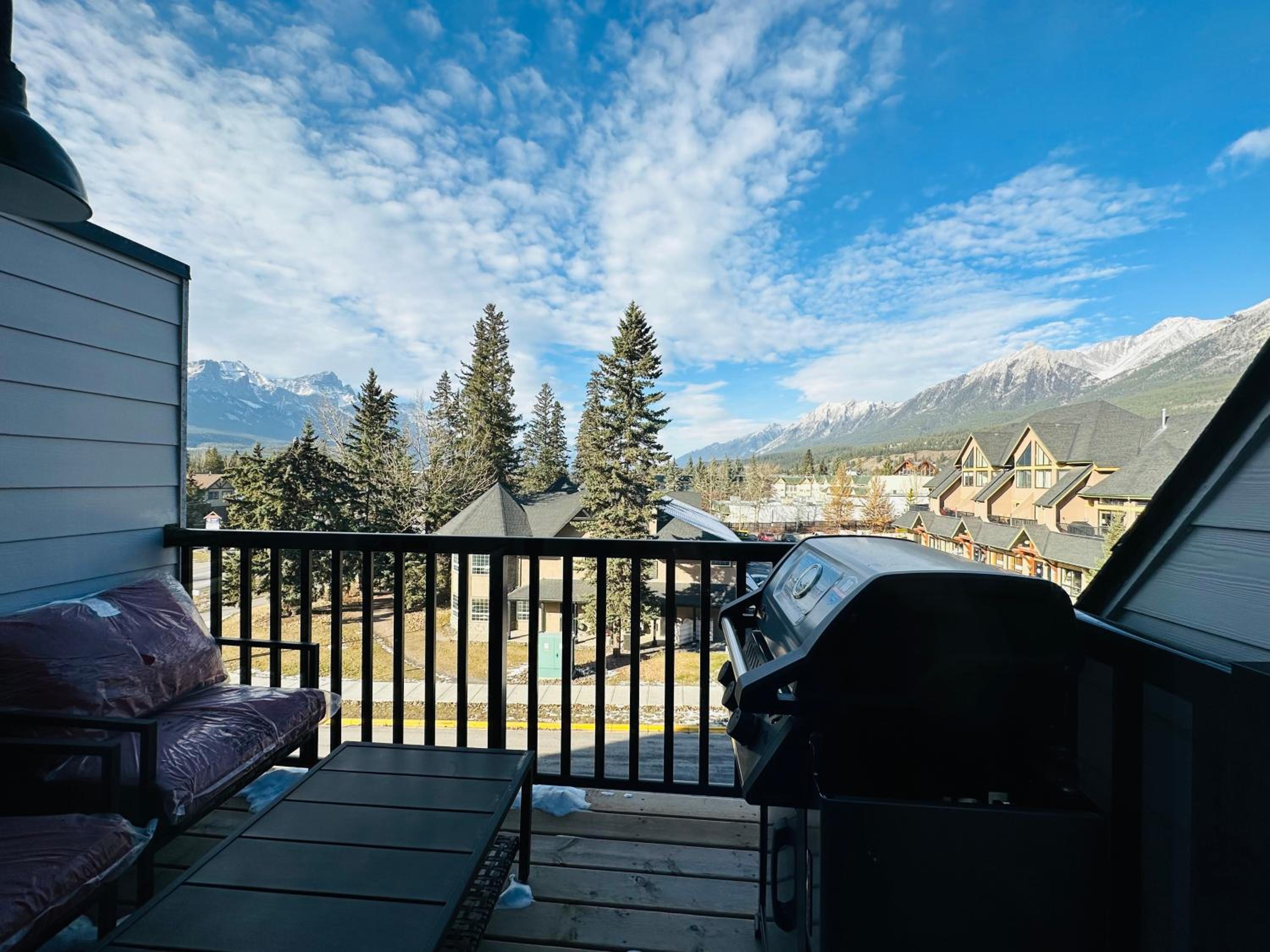 Skyline Escape - Mountain Views - Hot Tub - Pool-207