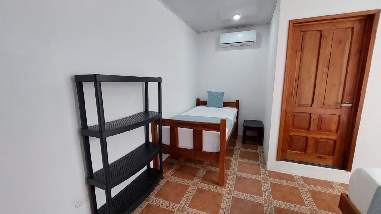 Hospedaje Casa THIREMA Tortuguero