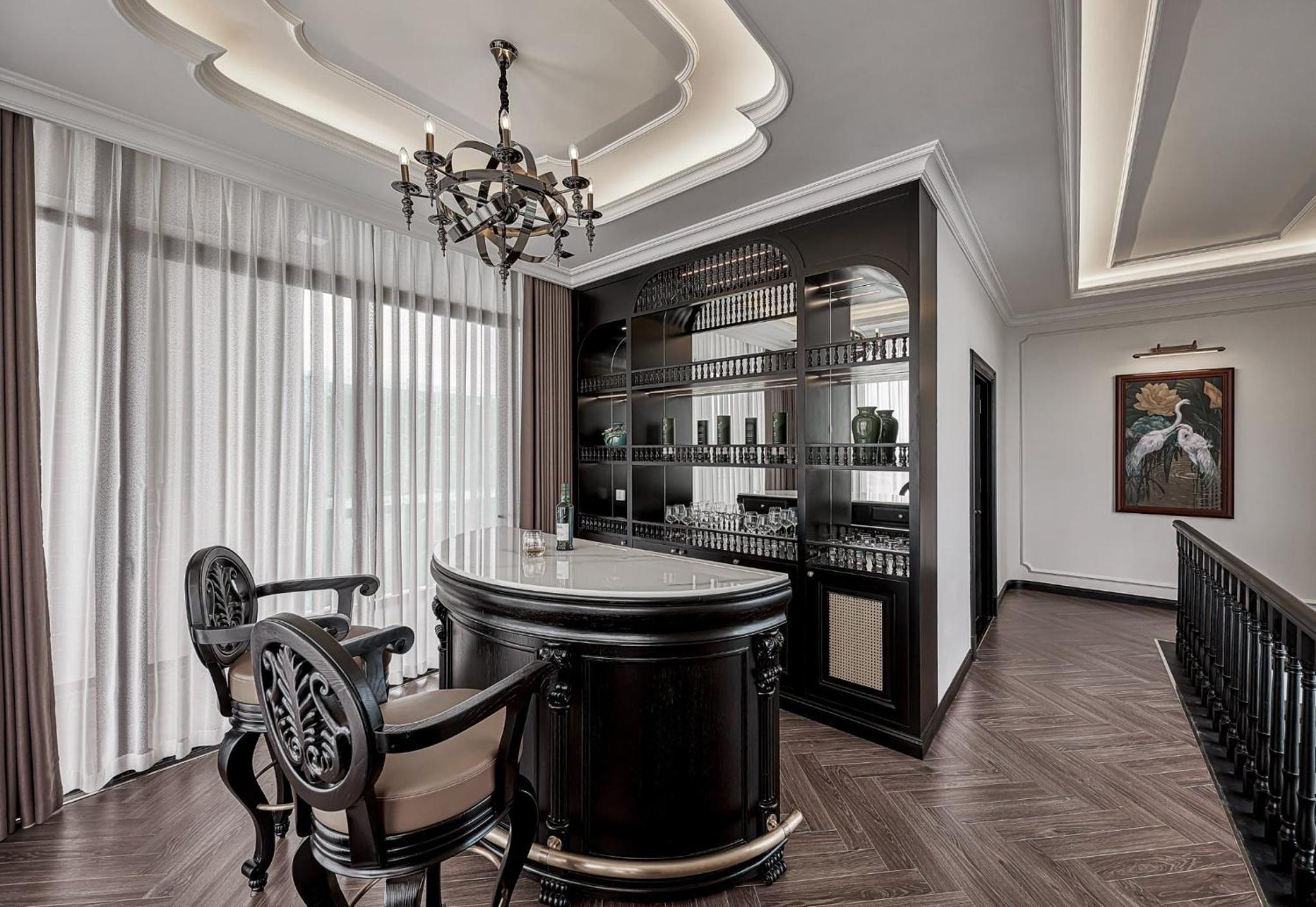 LAKE HILL Villas