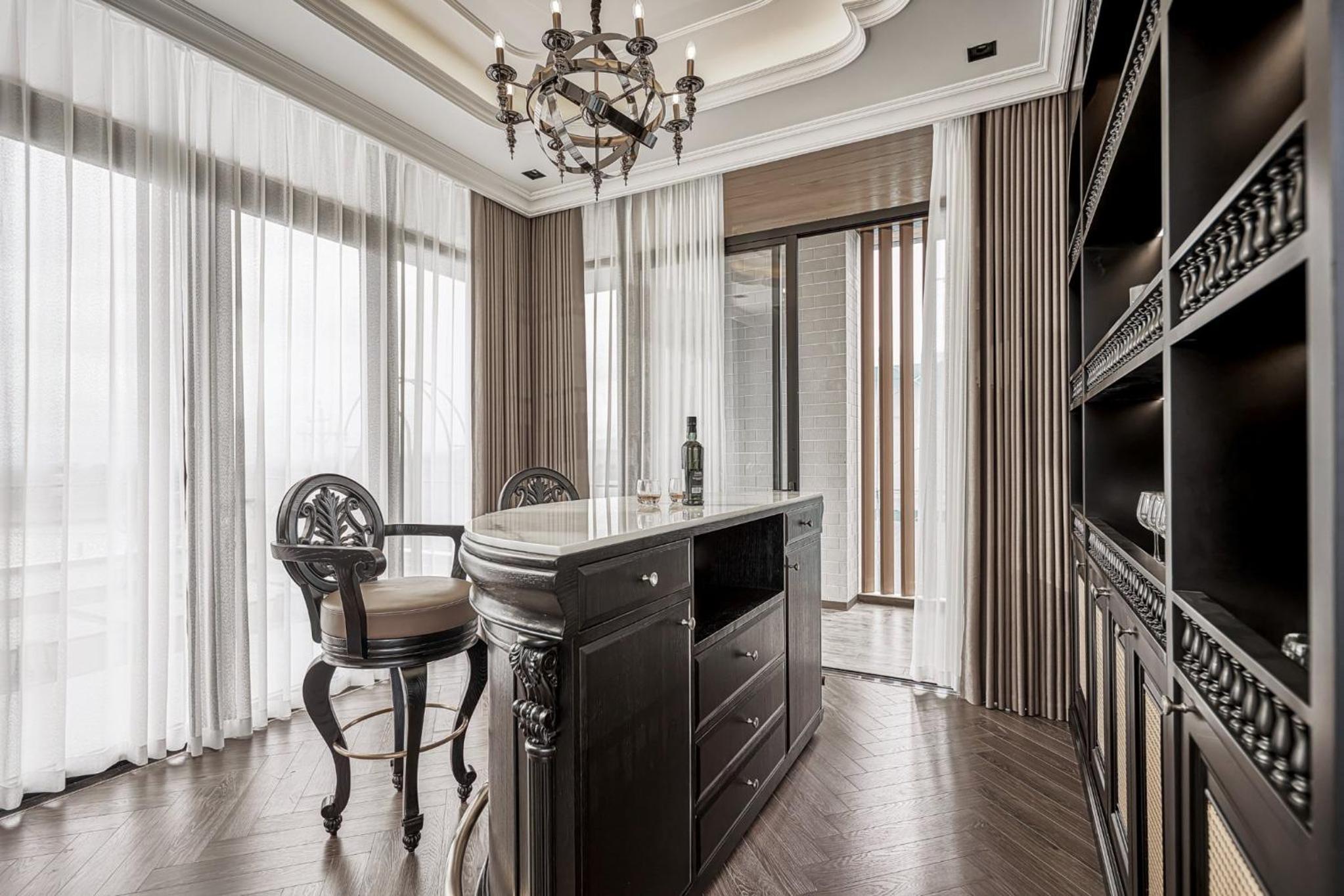 LAKE HILL Villas