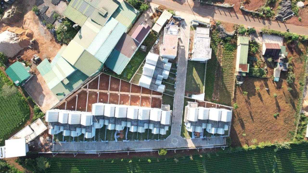 LAKE HILL Villas