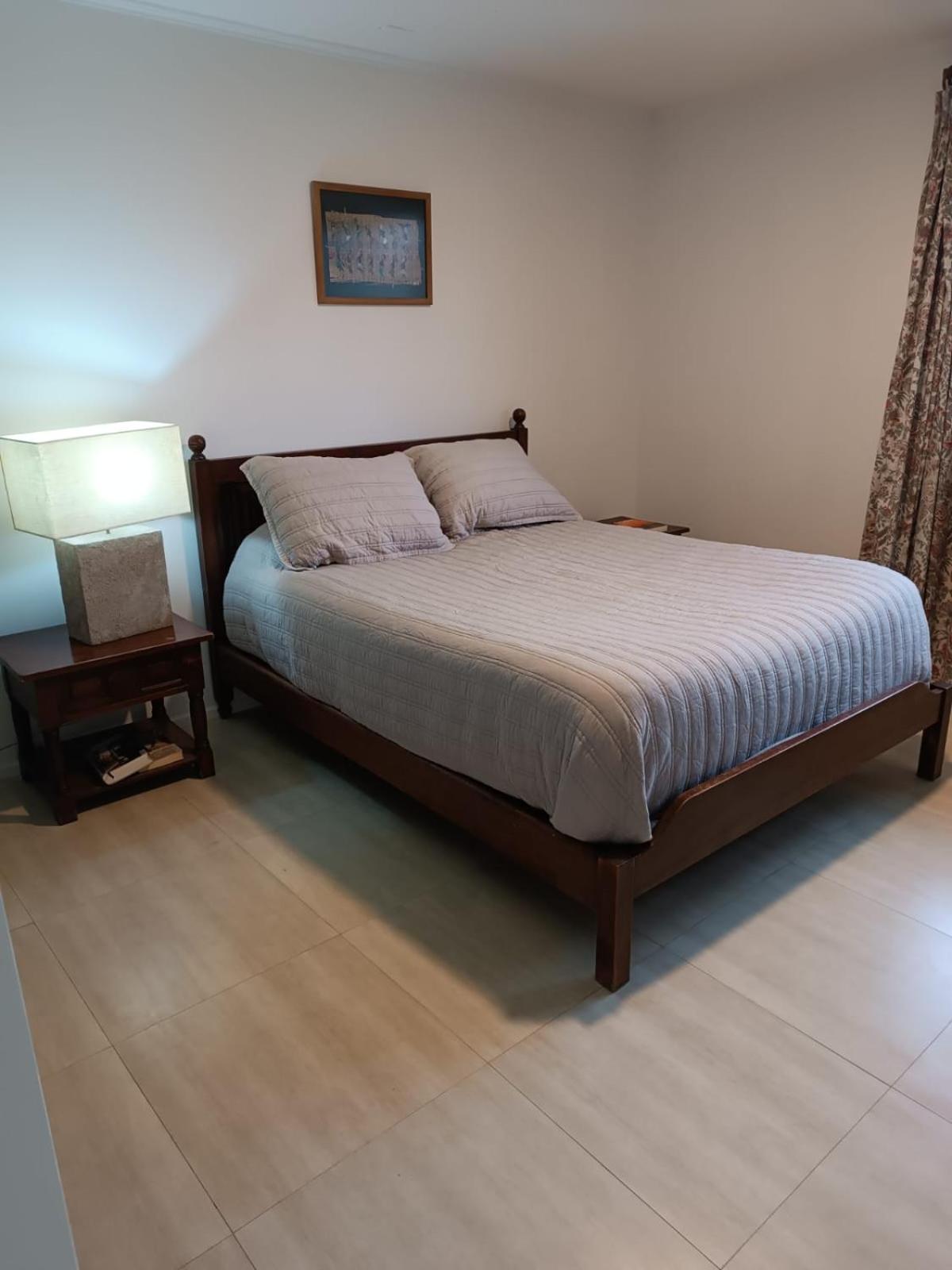 Casa con excelentes 2 habitaciones 1 Doble Matrimonial y otra 2 camas indiv con vista al volcán, Puerto Varas