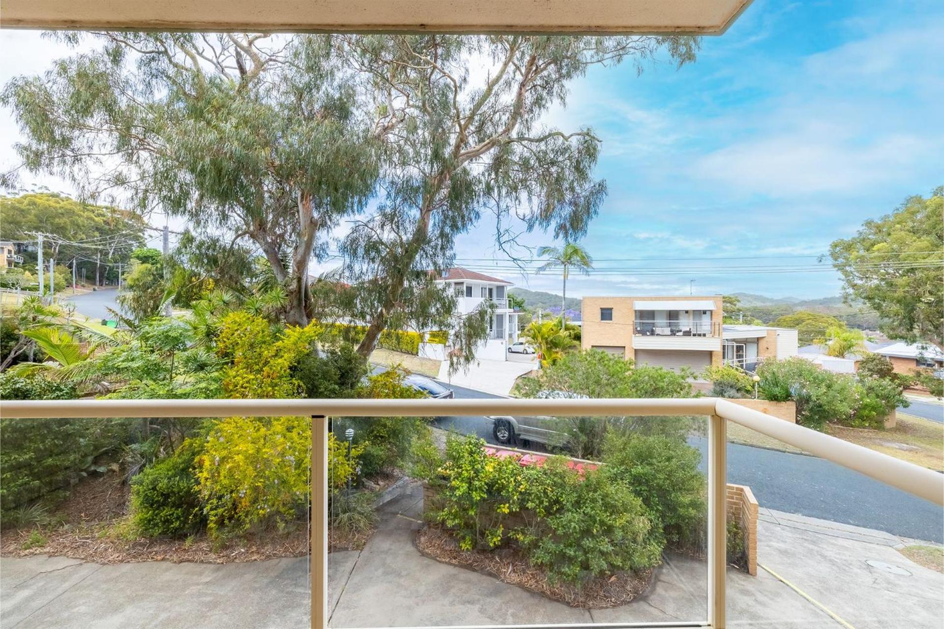 Blue Waters, 2 59 Ronald Ave - water views Linen aircon Wi-Fi