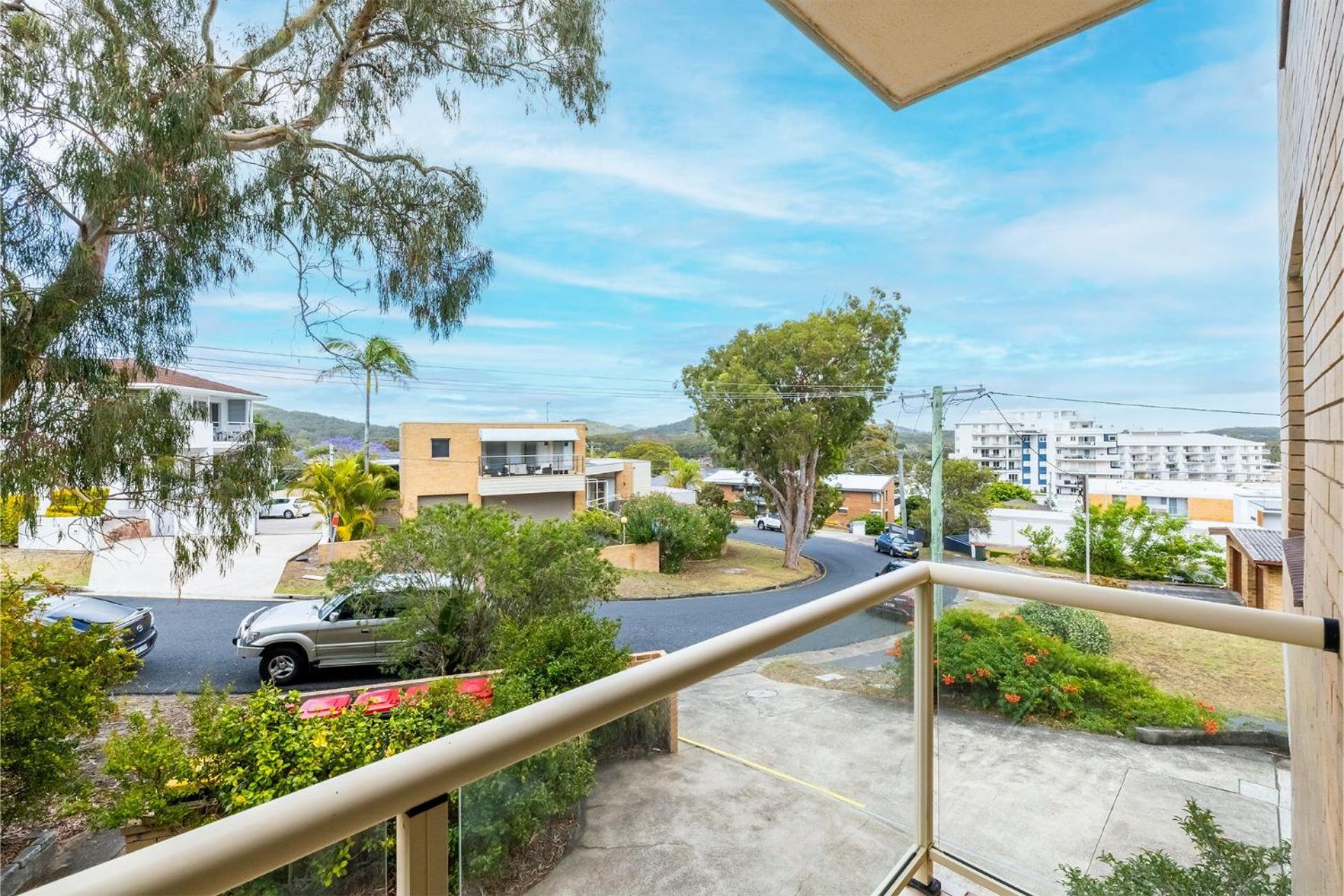 Blue Waters, 2 59 Ronald Ave - water views Linen aircon Wi-Fi