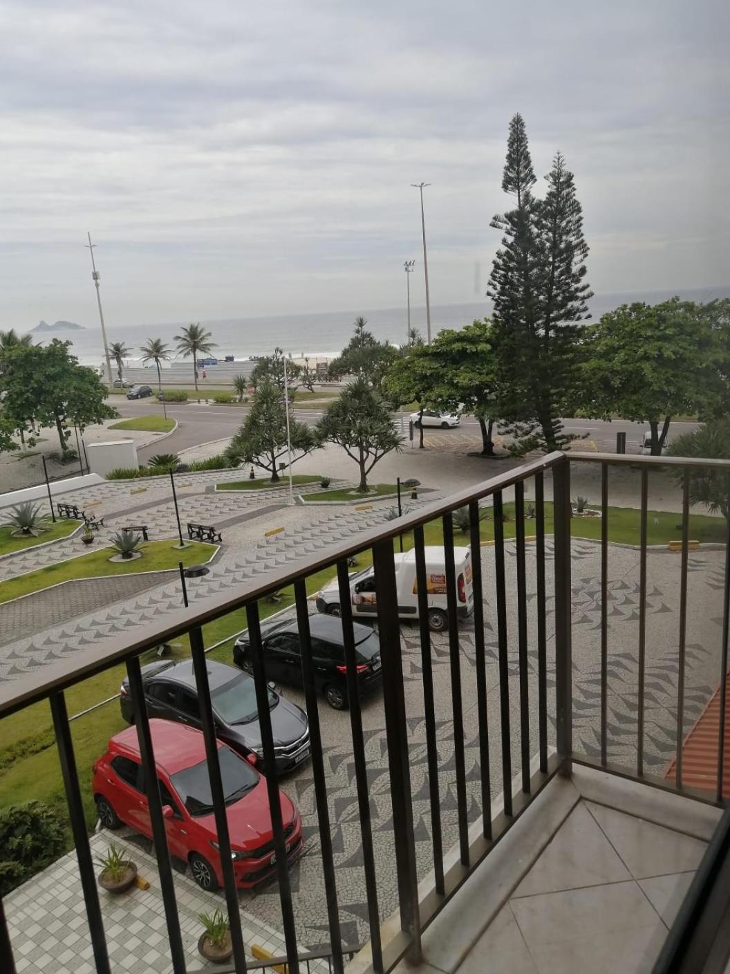 Condomínio Rio Hotel Residencia, Av. Lúcio Costa, 6250 - Barra da Tijuca, Rio de Janeiro