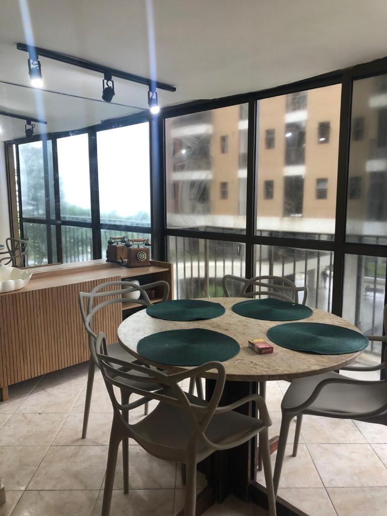 Condomínio Rio Hotel Residencia, Av. Lúcio Costa, 6250 - Barra da Tijuca, Rio de Janeiro