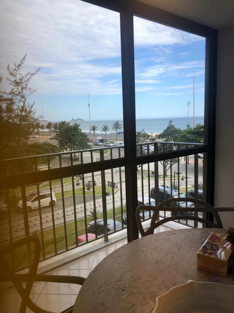 Condomínio Rio Hotel Residencia, Av. Lúcio Costa, 6250 - Barra da Tijuca, Rio de Janeiro