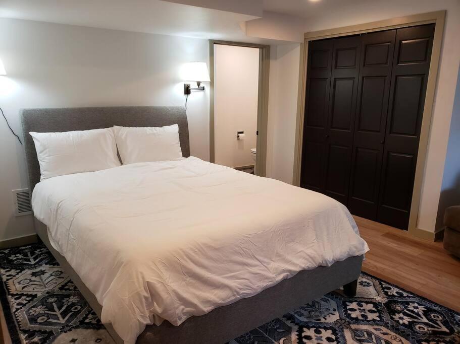 Luxurious Bozeman Villa with River access, near the famous Bozeman Hot Springs