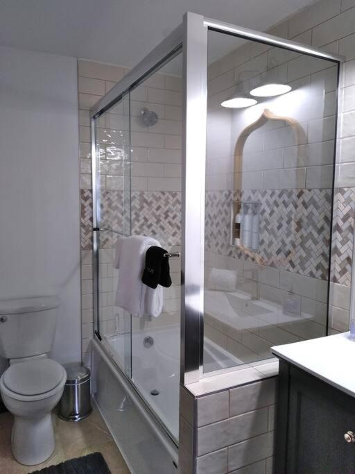 Luxurious Bozeman Villa with River access, near the famous Bozeman Hot Springs