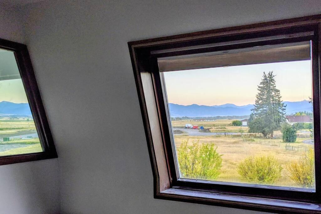 Luxurious Bozeman Villa with River access, near the famous Bozeman Hot Springs