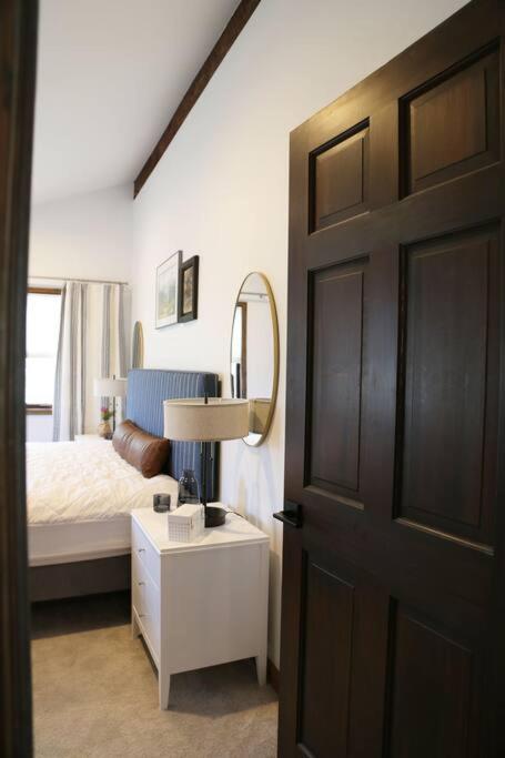 Luxurious Bozeman Villa with River access, near the famous Bozeman Hot Springs