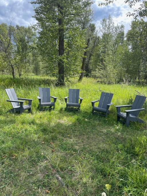 Luxurious Bozeman Villa with River access, near the famous Bozeman Hot Springs