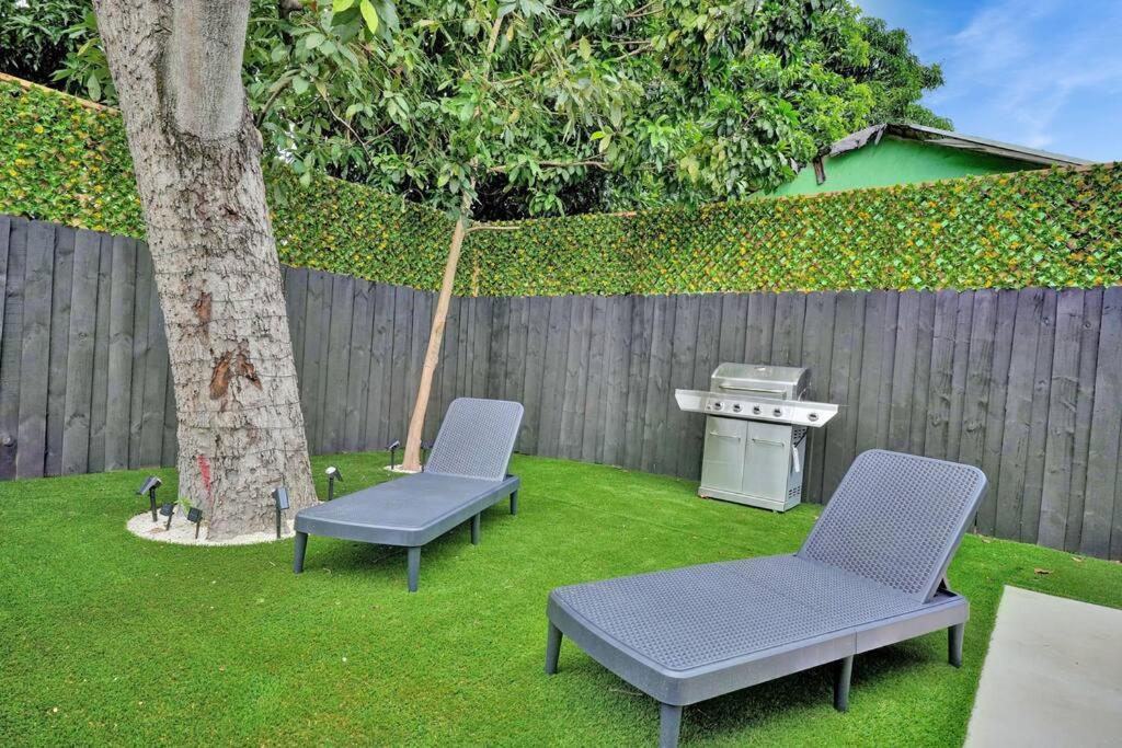 Design House -Heated Pool -Big Yard -Gated Parking
