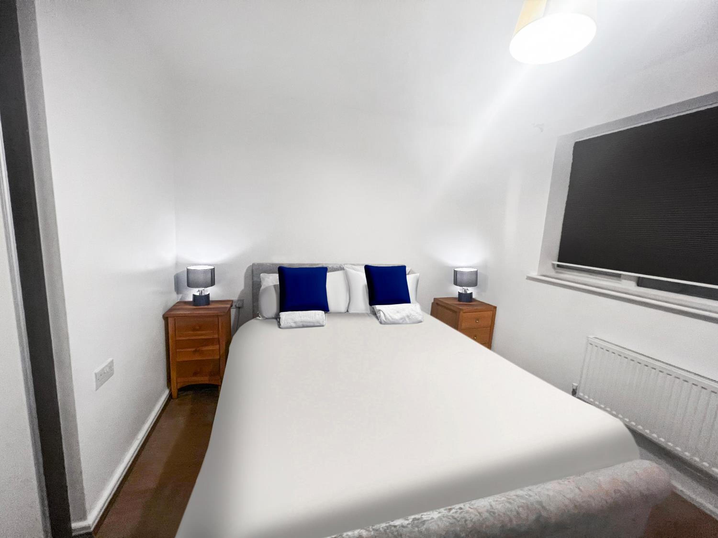 Private Rooms at Oxley Comfy House - Milton Keynes - Near M1 J14 view 3
