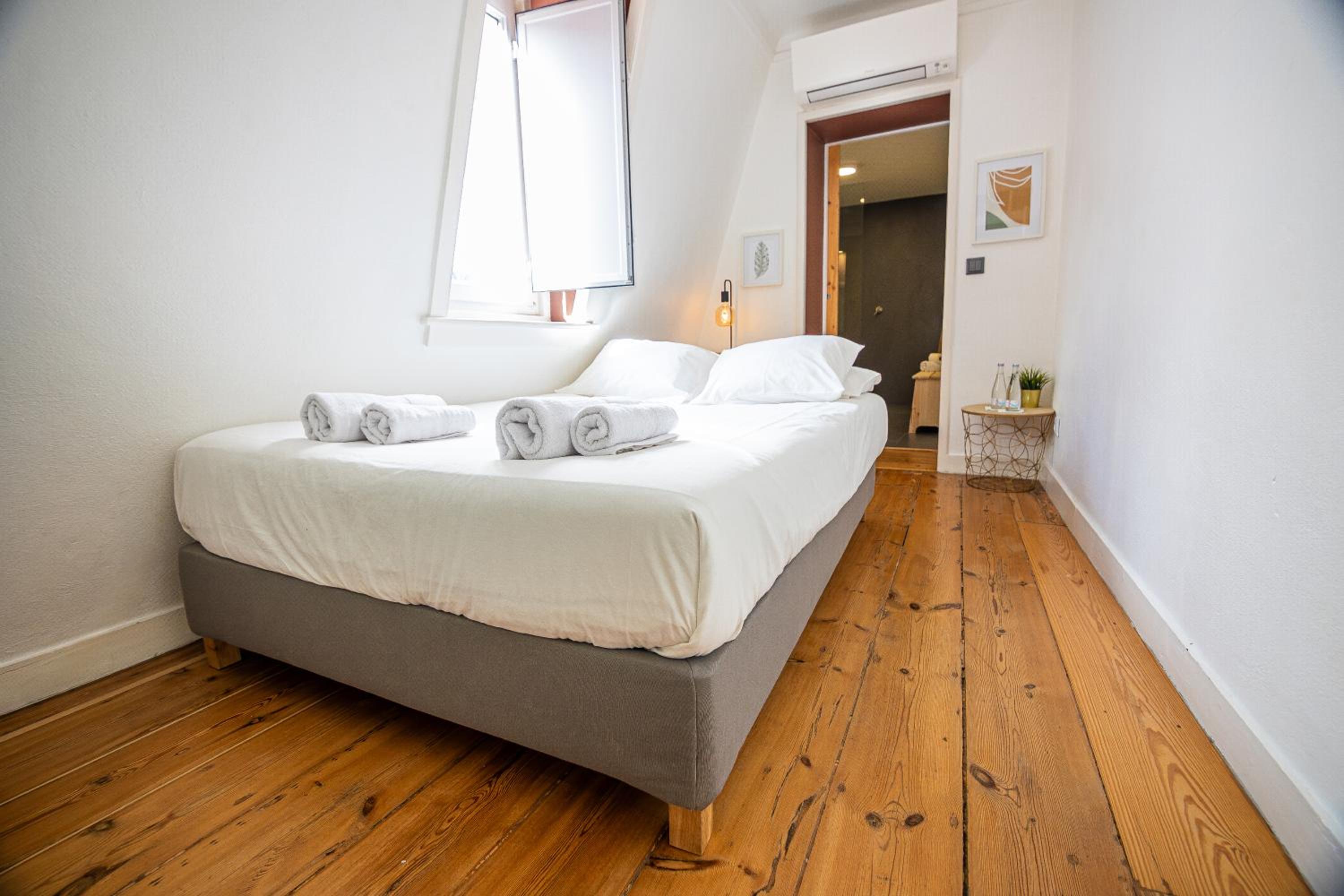 VAGO Alcântara Suites view 4