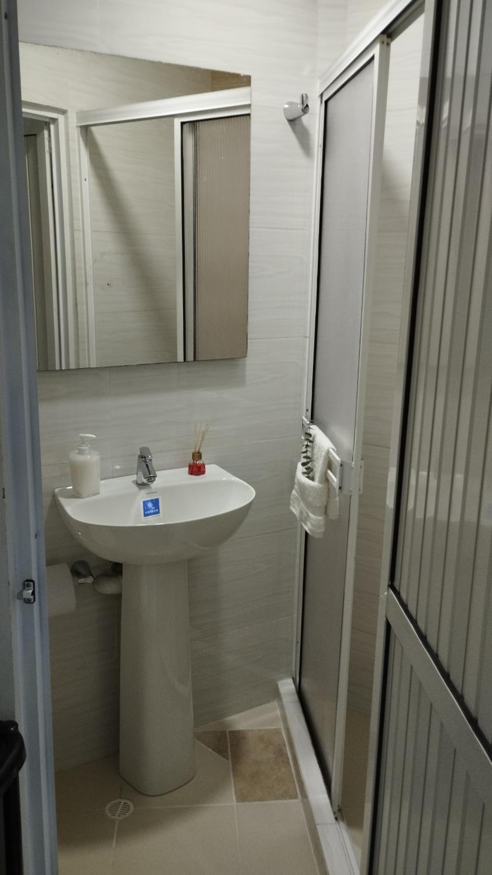 Apartamento con vista a la ciudad en barrio campo hermoso 301