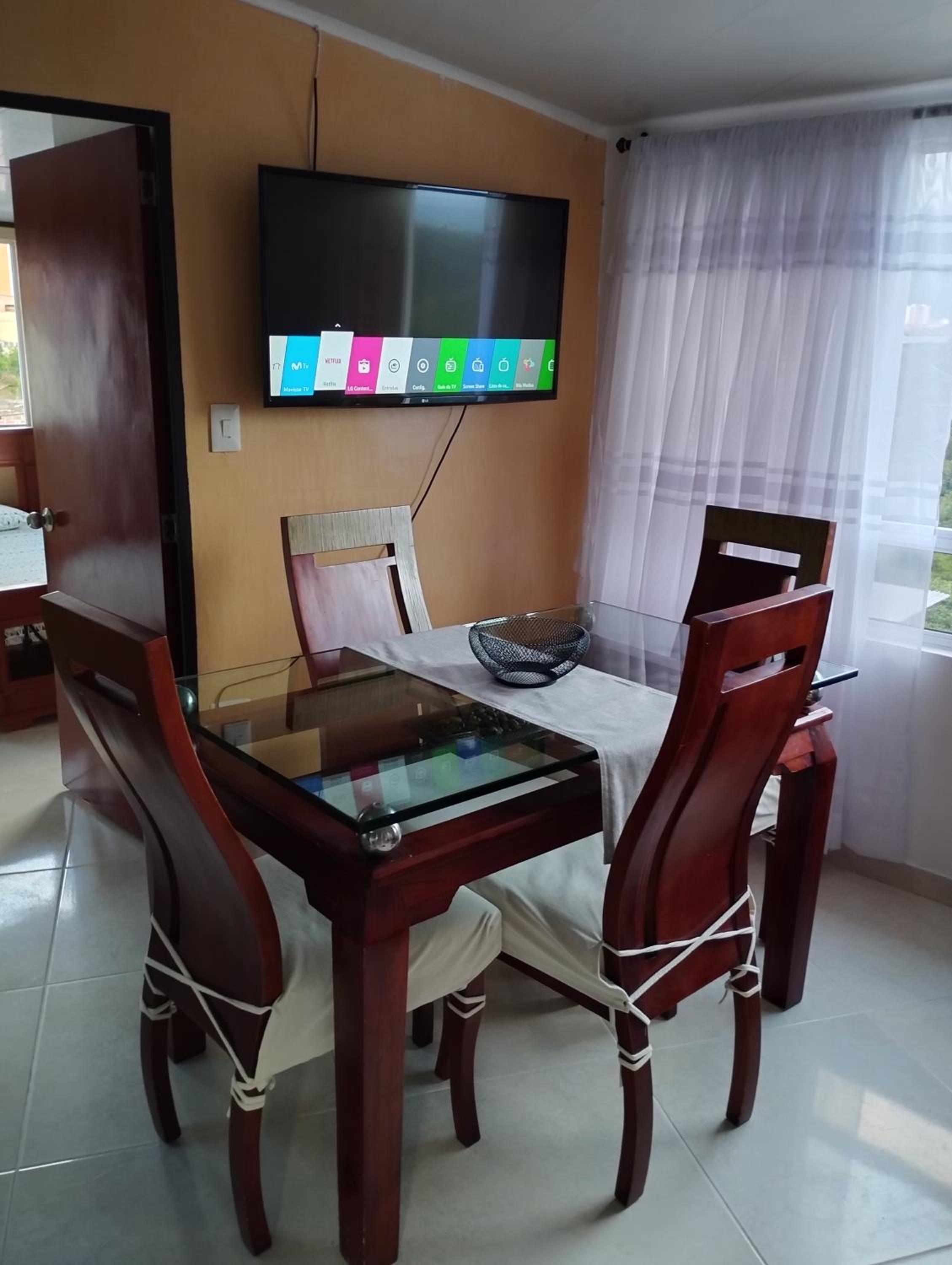 Apartamento con vista a la ciudad en barrio campo hermoso 301