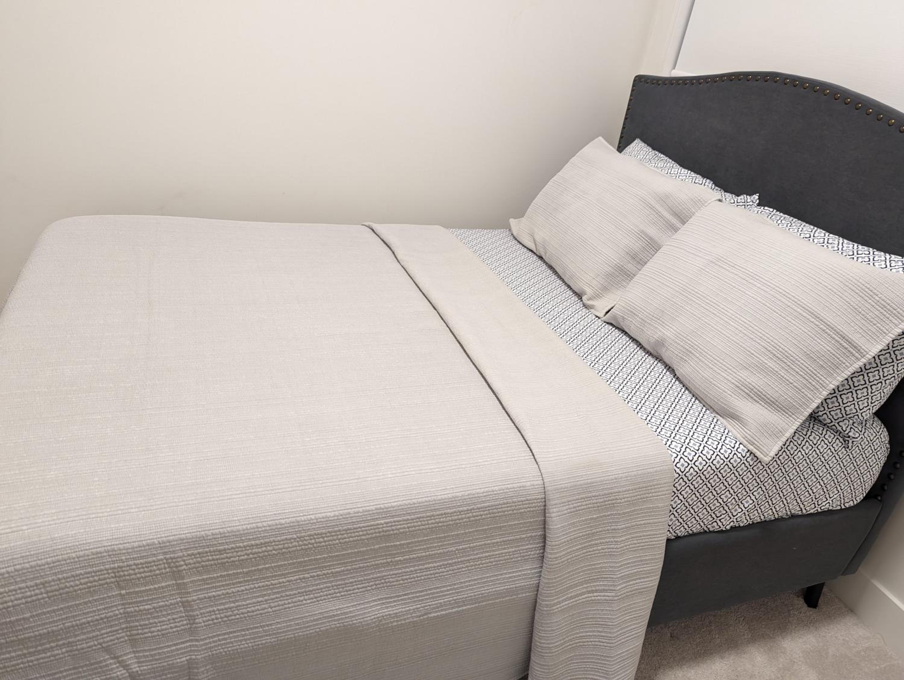 Comfy 2BR condo in Seton, Southeast Calgary
