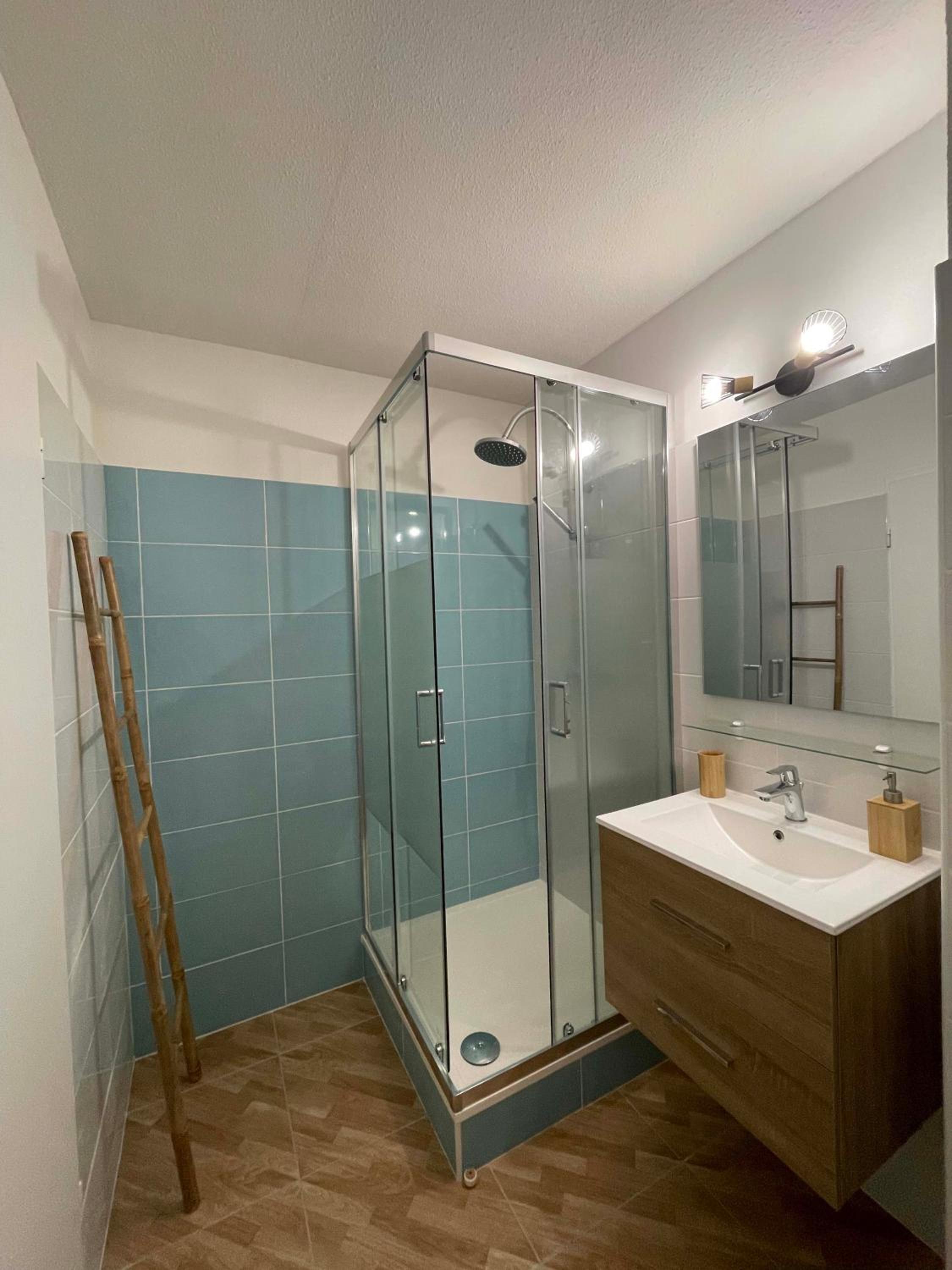 Appartement tout confort ! Au pied de la plage ! view 3