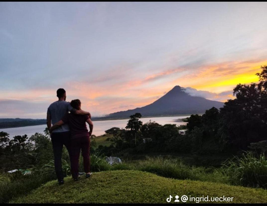 Sunset Inn Arenal B&B