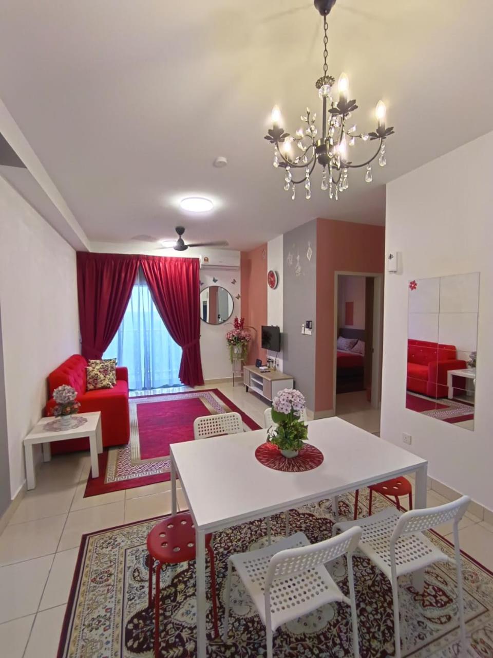 E. R Homestay 3R2B nearby KLIA photo 1