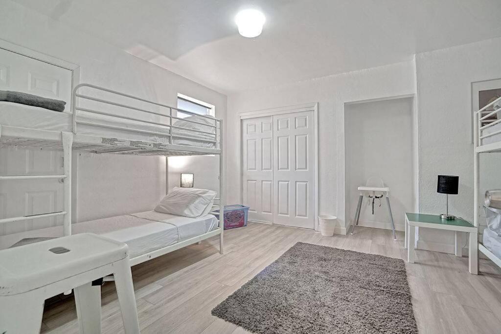Wynwood Bungalow Hottub & Pking