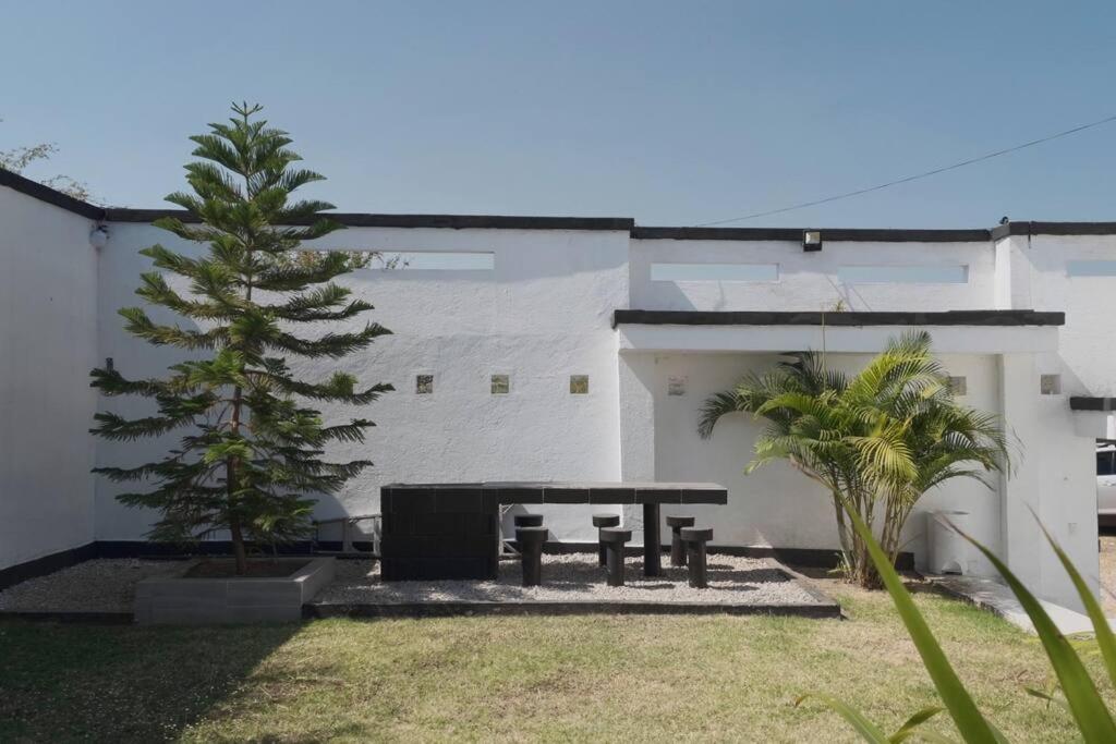 Casa con Alberca adentro cerca de Las Estacas