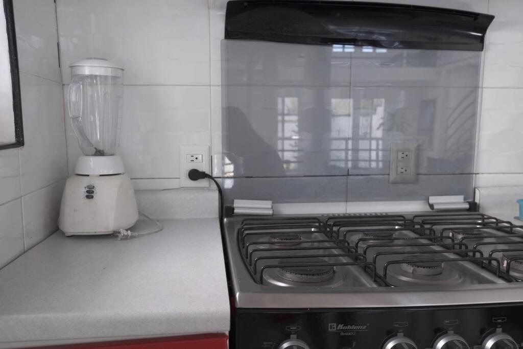 Casa con Alberca adentro cerca de Las Estacas