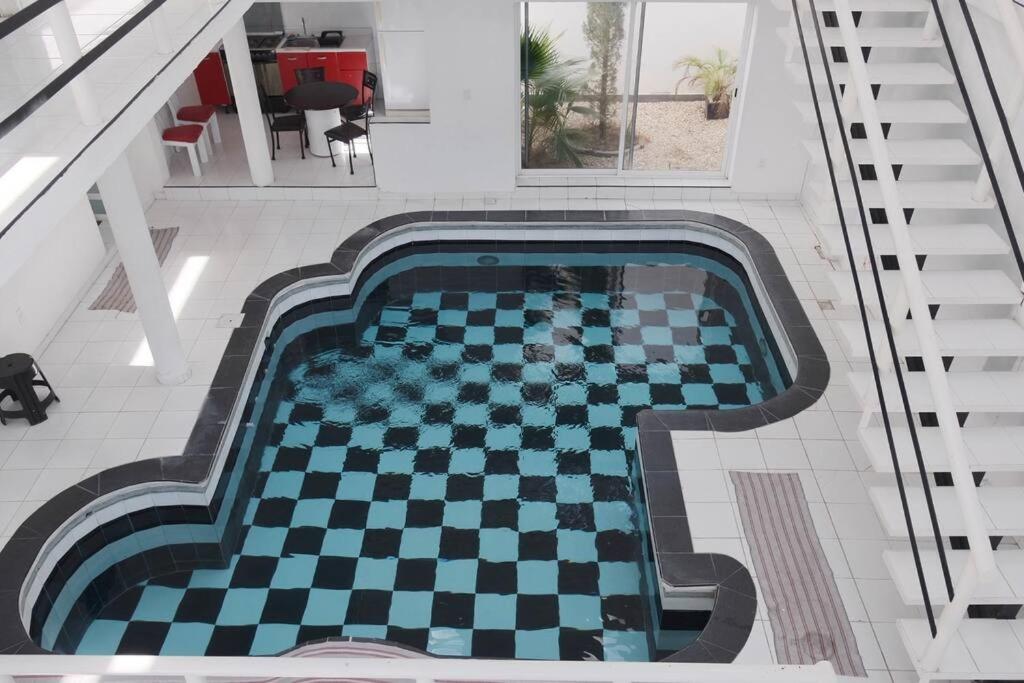 Casa con Alberca adentro cerca de Las Estacas
