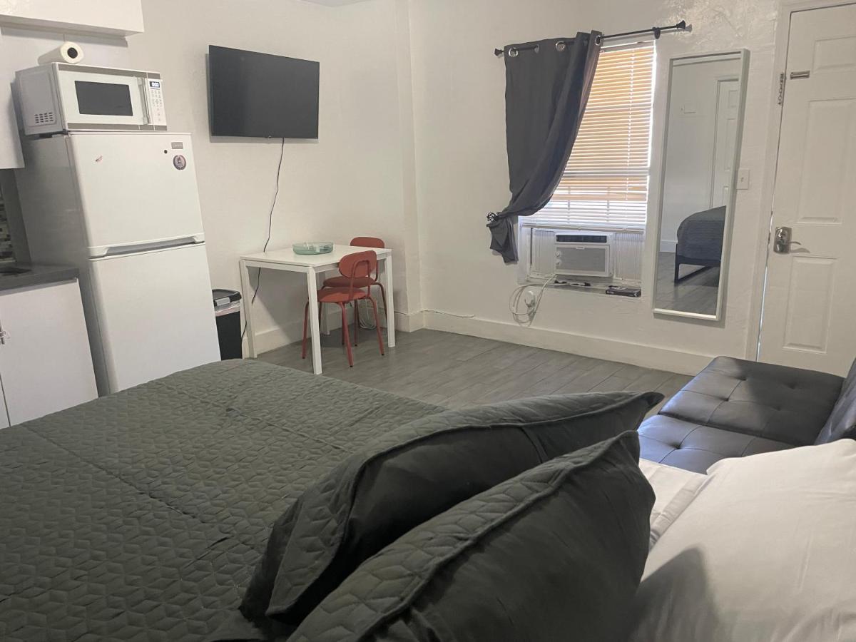 trendy Studios in Hollywood view 2