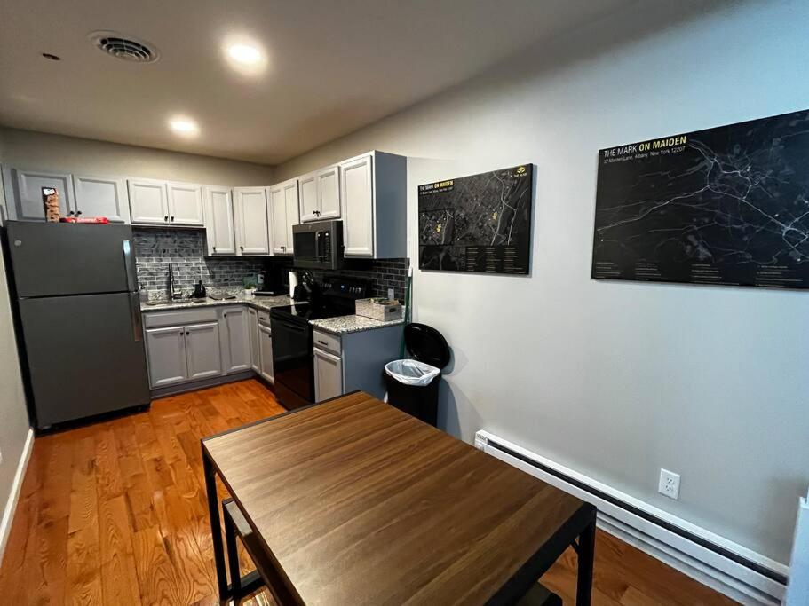 Downtown Albany 2 Bedroom Workstation at The Mark view 3