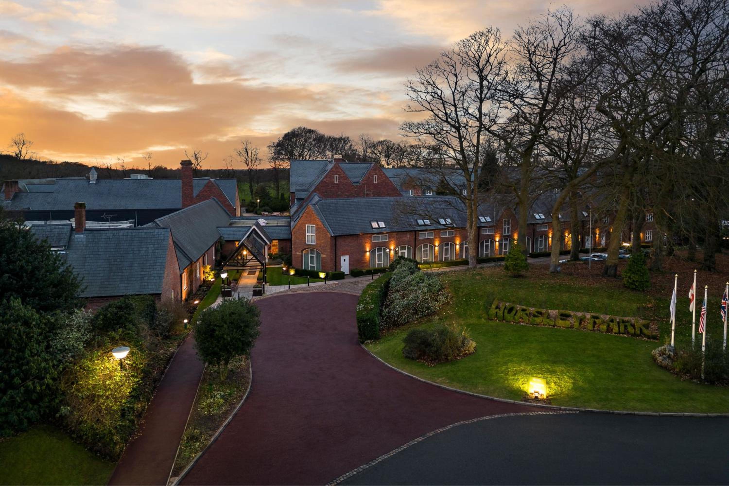 Hotel Delta Hotels by Marriott Worsley Park Country Club