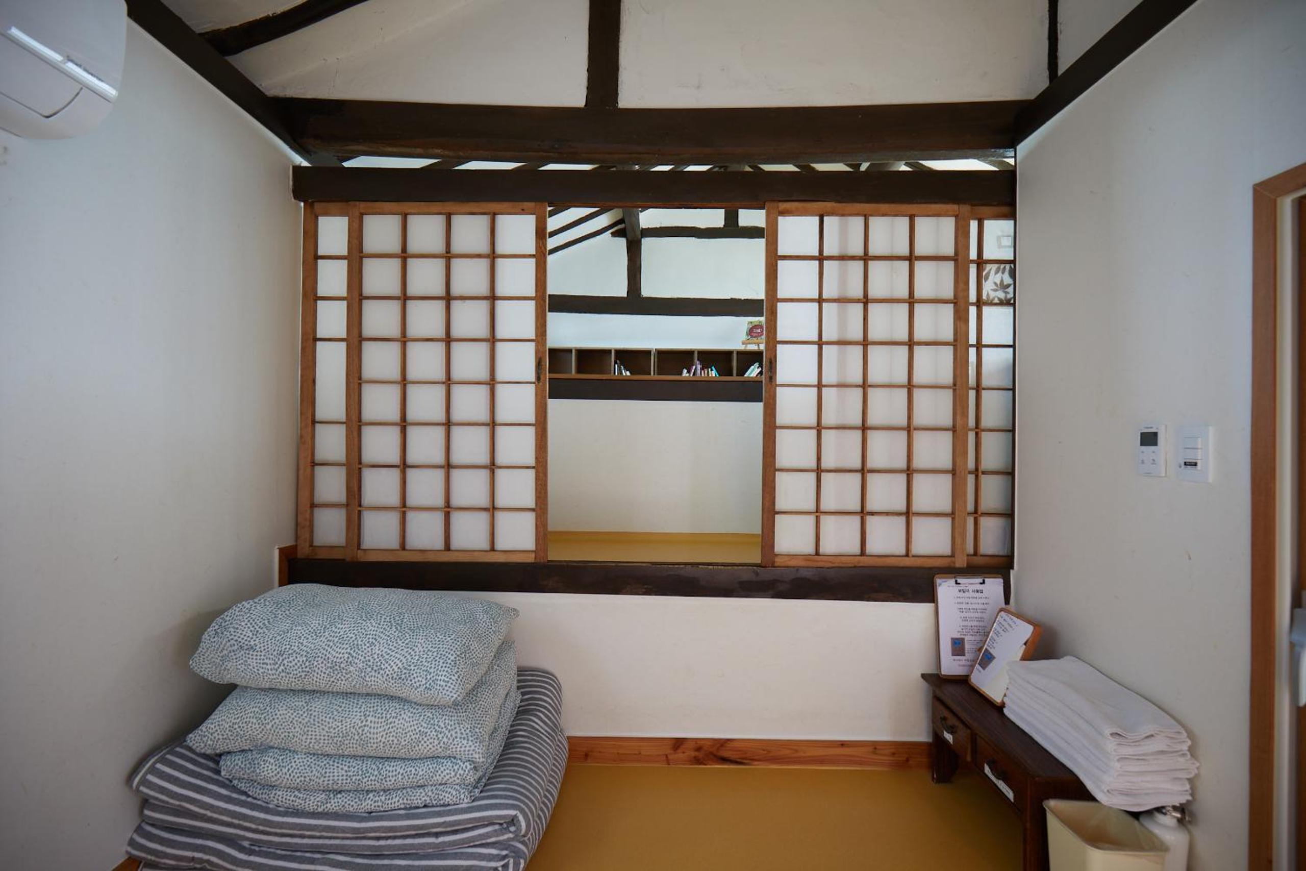 Bonghwangjae Hanok Guesthouse view 5