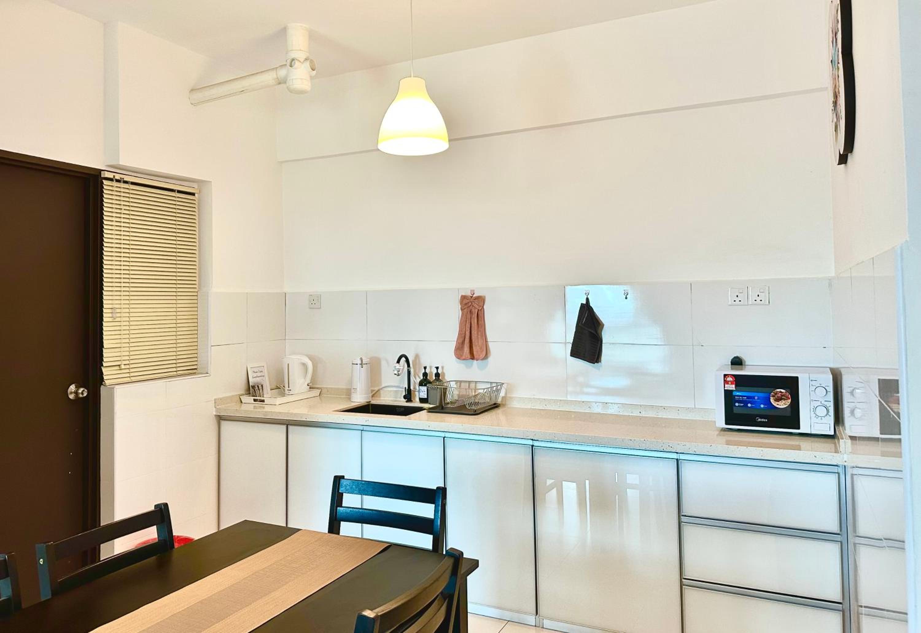 Nureenas Residence Condominium