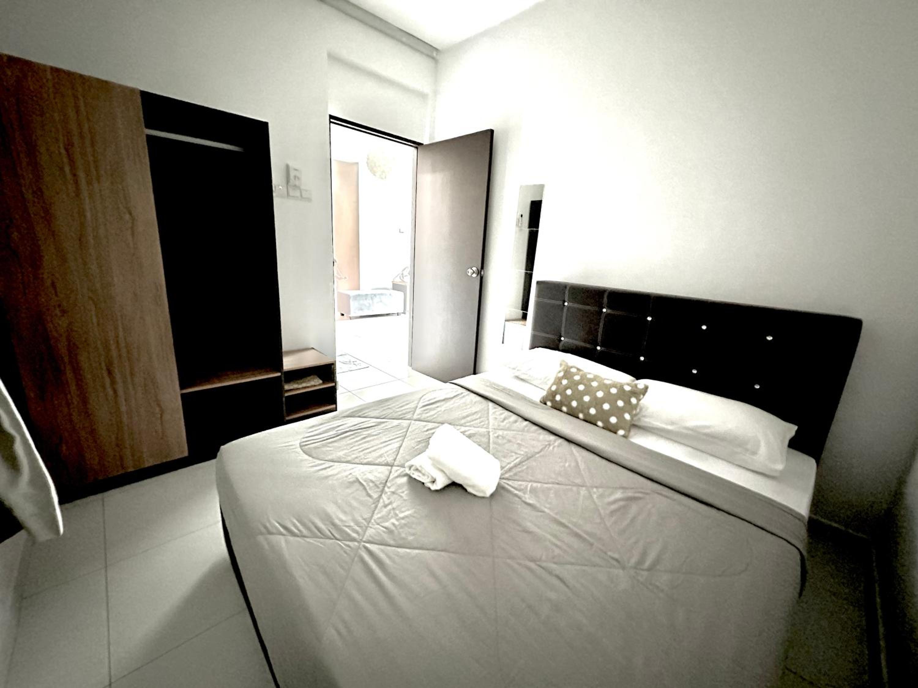 Nureenas Residence Condominium