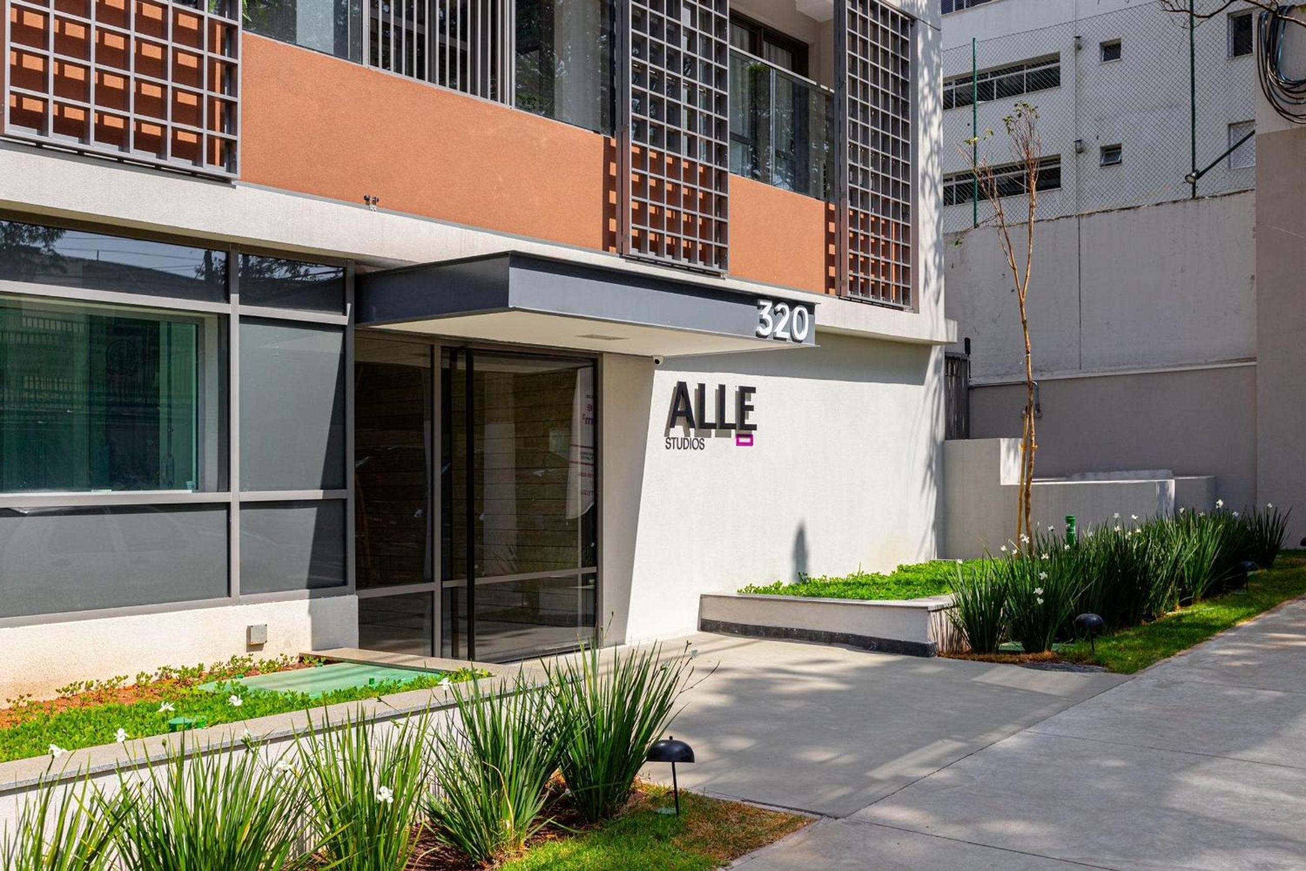 Easy Star - Beautiful Studio in Brooklin next to Av. Santo Amaro! - ZT01H