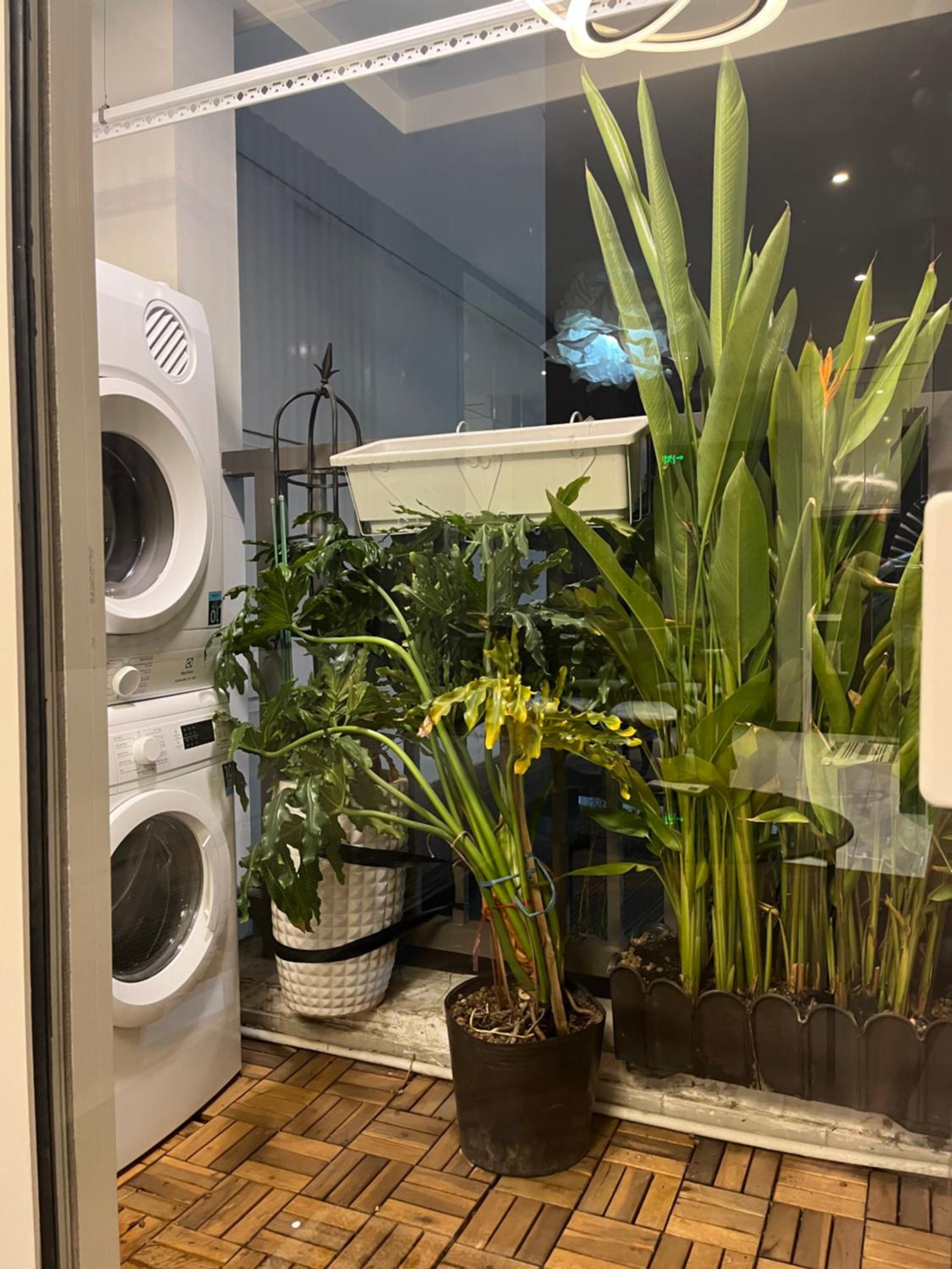 KIRAKUAN CHILL 2BR Pool/Gym