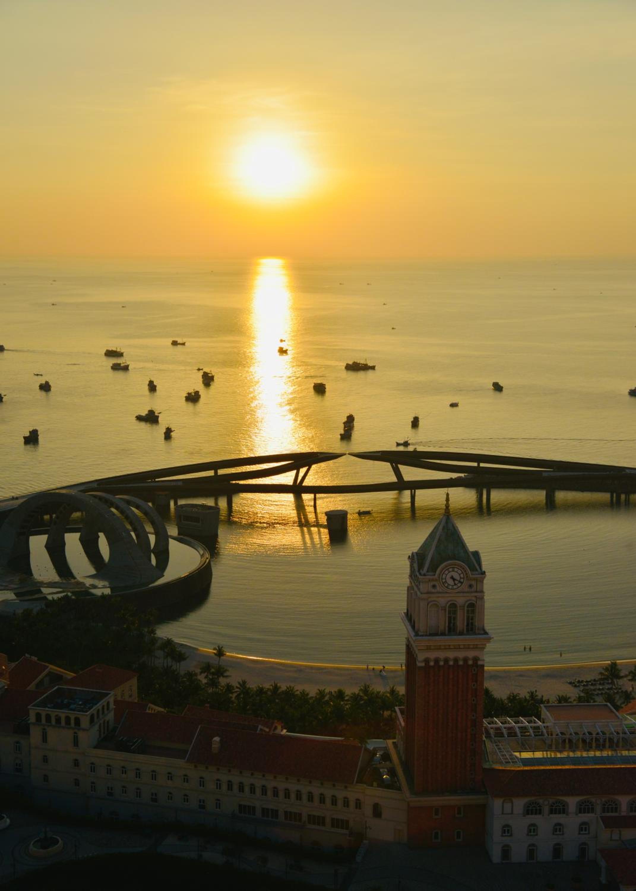 S Gen Hillside Condotel Phu Quoc