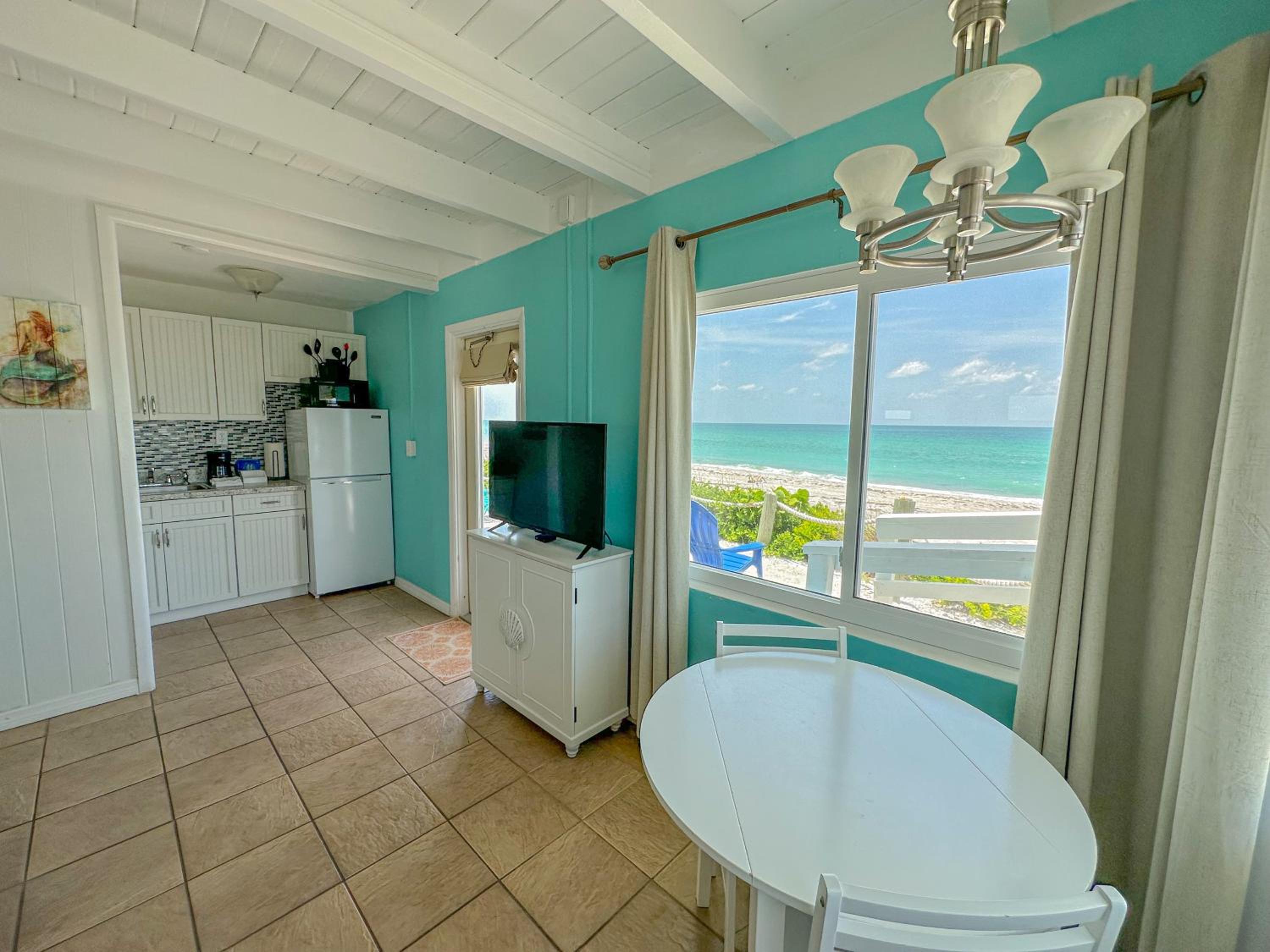 The Pearl Beach Inn