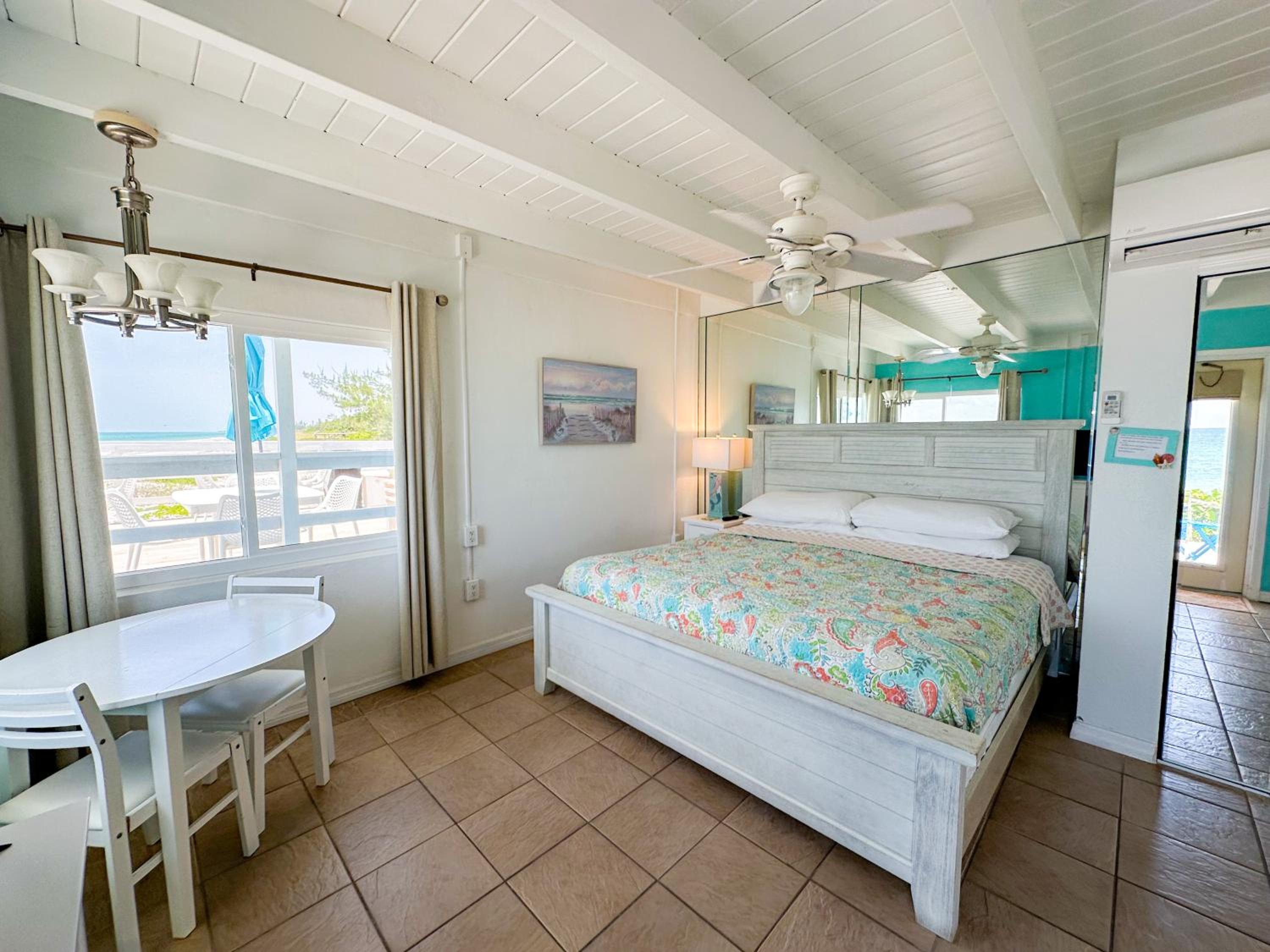 The Pearl Beach Inn