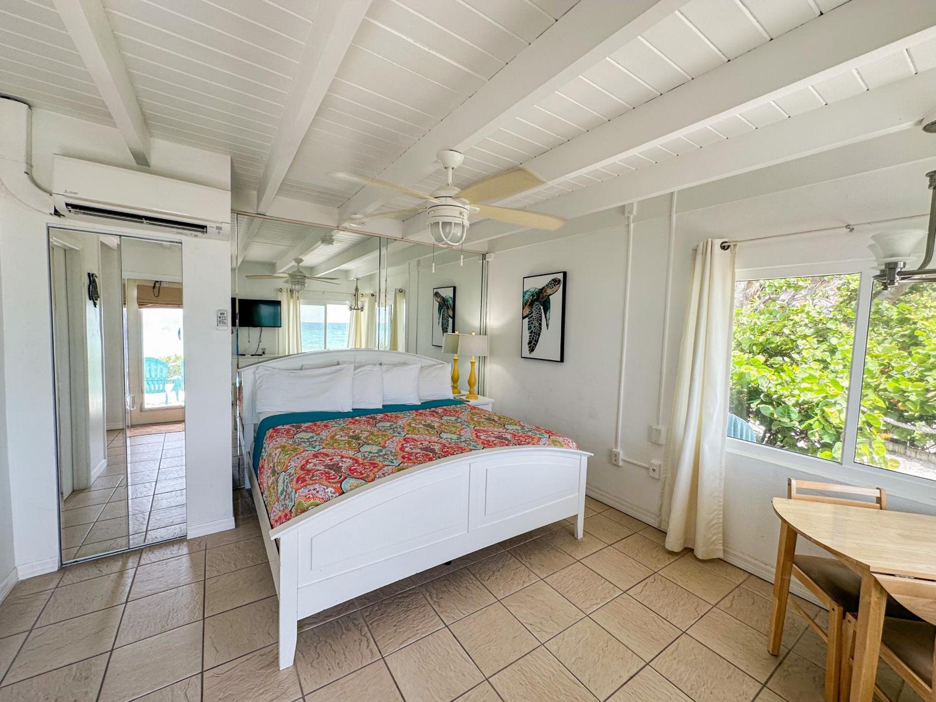 The Pearl Beach Inn
