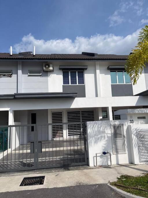 Homestay Bandar Mahkota Banting