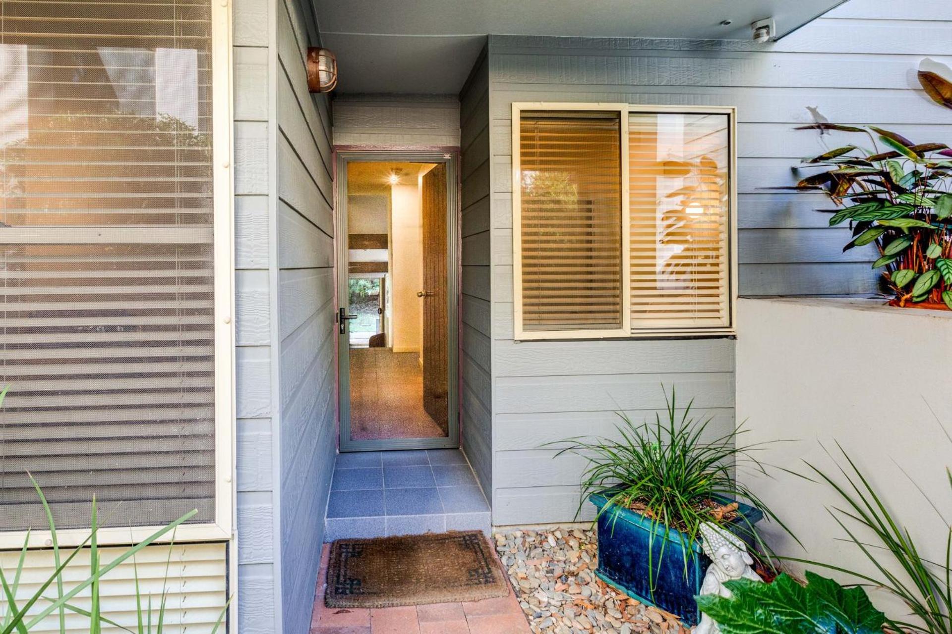 Seaside Retreat, Hyams Beach