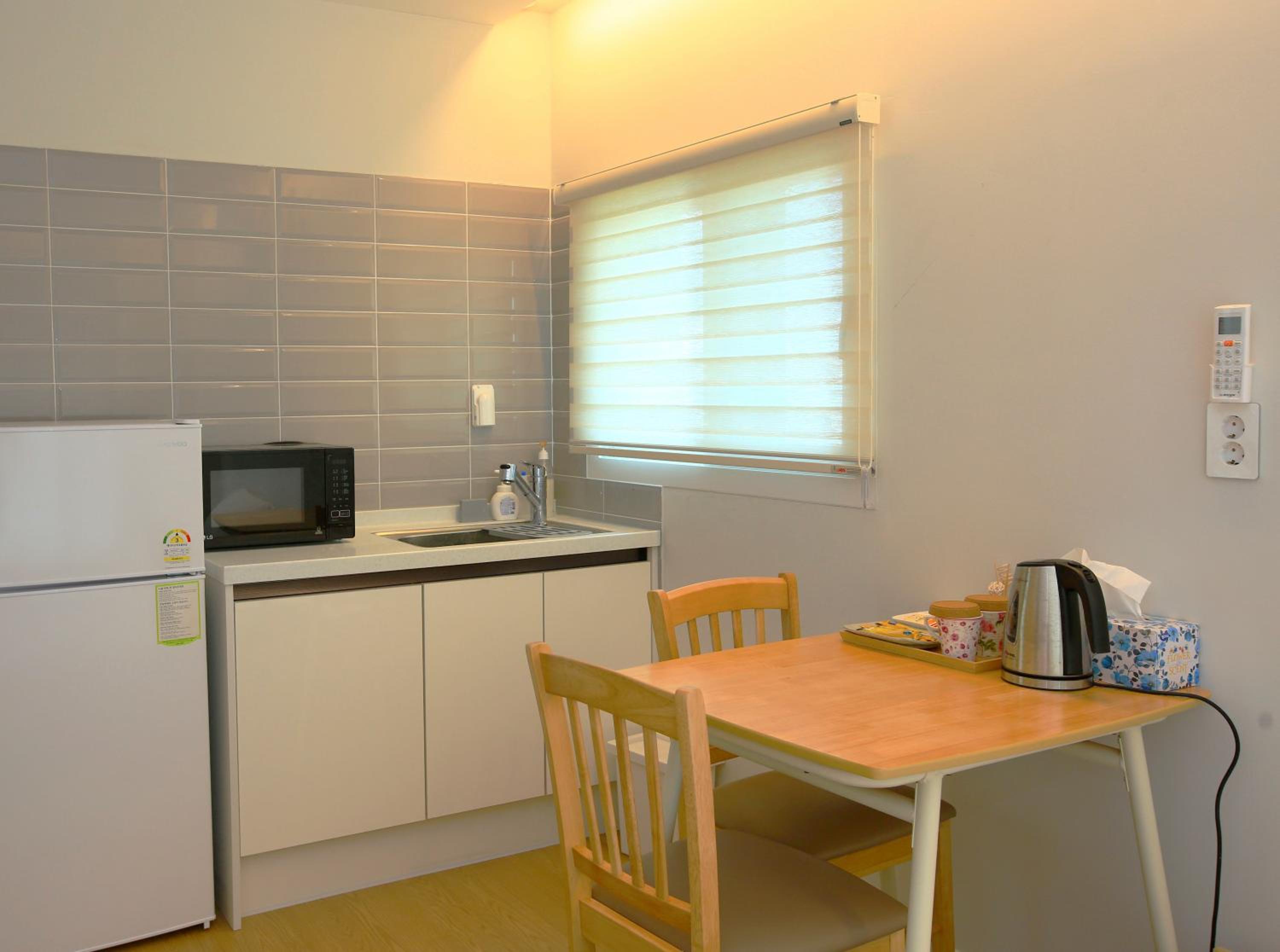 Jeju Vacations - Jimian Pension - Property Image 2