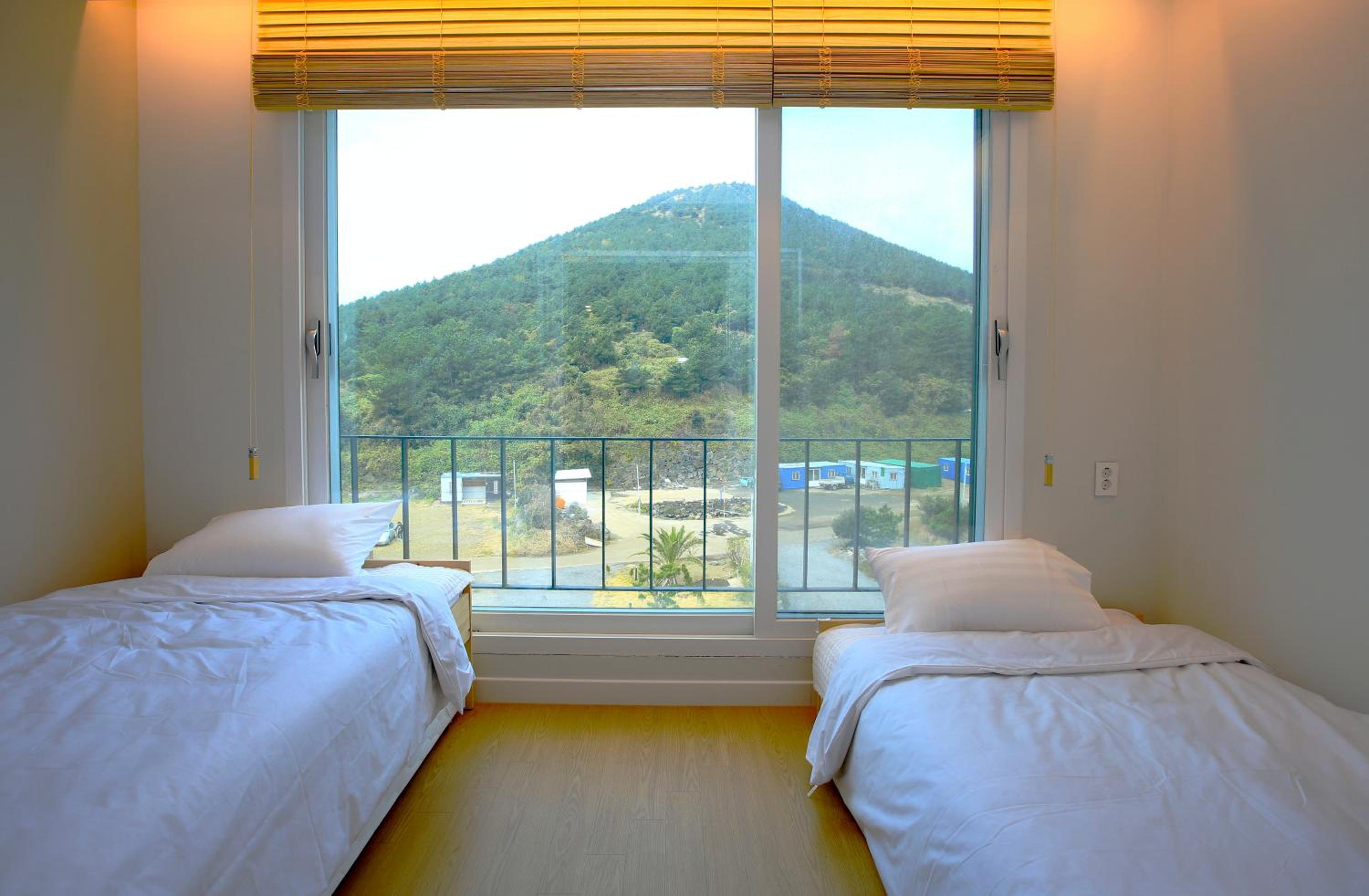 Jeju Vacations - Jimian Pension - Property Image 12