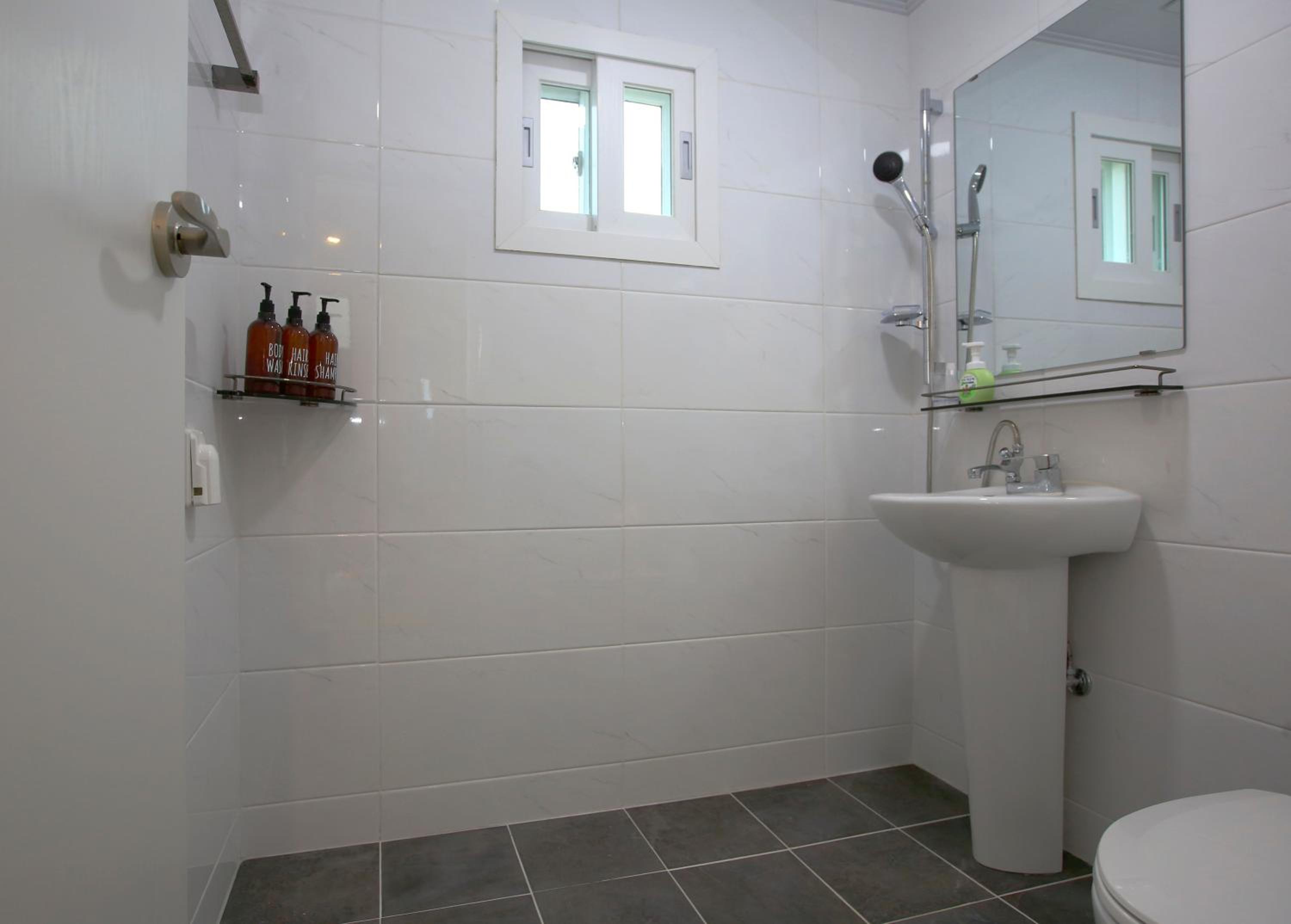 Jeju Vacations - Jimian Pension - Property Image 26