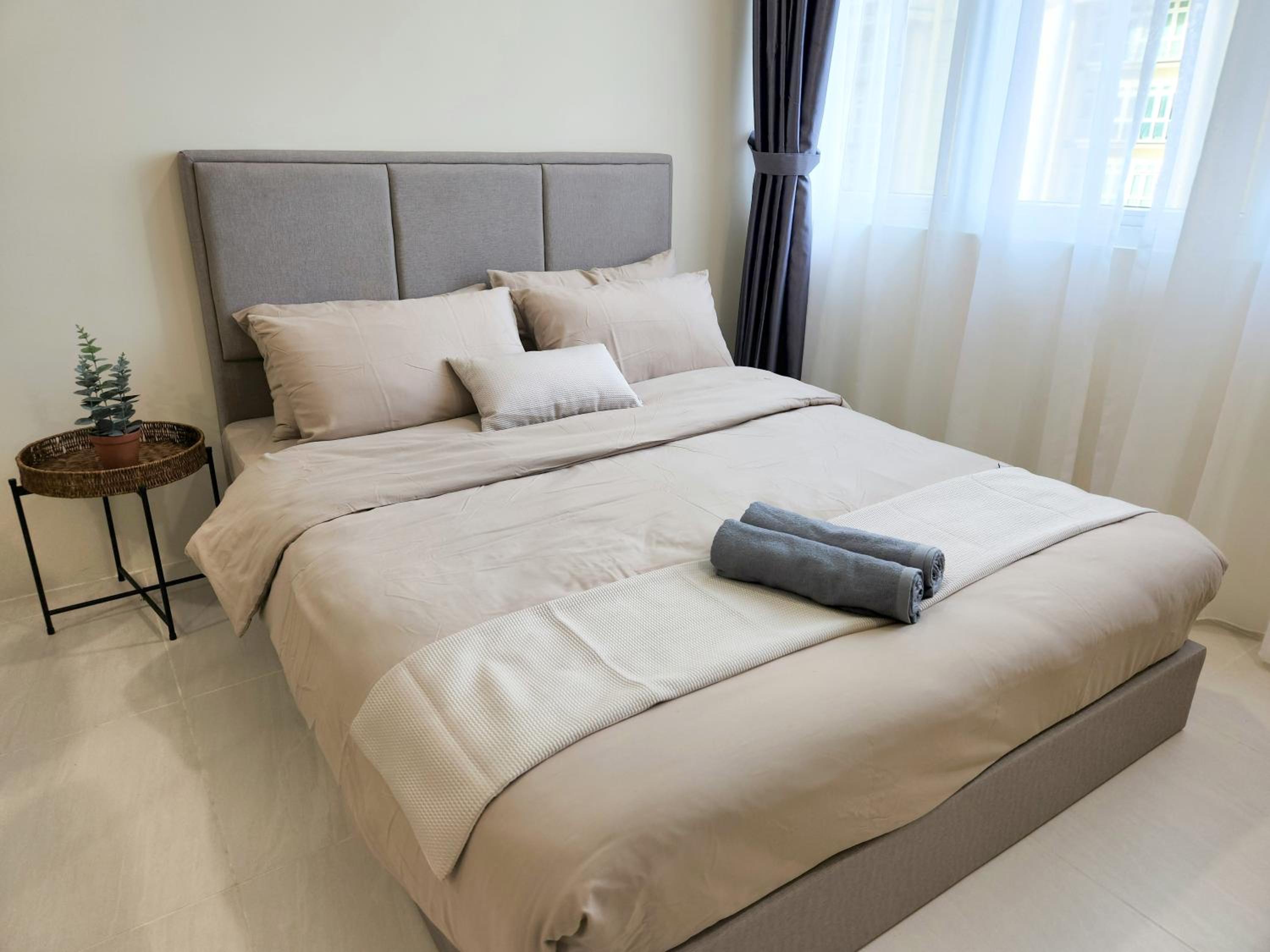 Kuching City Centre - Snoozy - Peaceful Garden Lux Condo photo 3