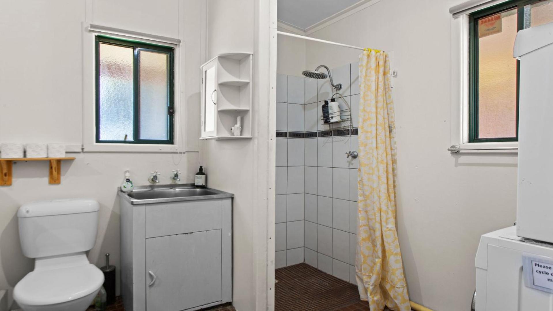Kellidie Bliss Is Coffin Bay's Touch Of Paradise - Perfect Couples Retreat