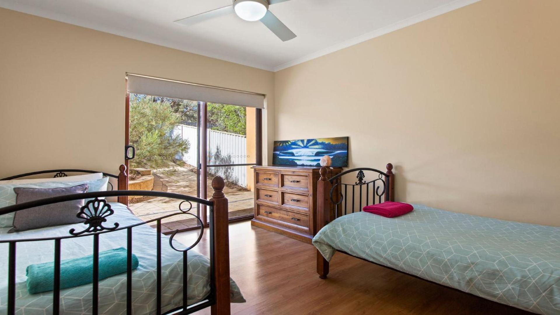 The Curly Seahorse - Fantastic, Affordable Holiday Home For Large Groups
